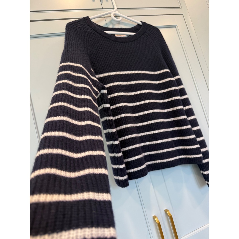 Evereve 100 Cashmere Sweater Medium Navy Striped Ribbed Crew Neck Nautical knit